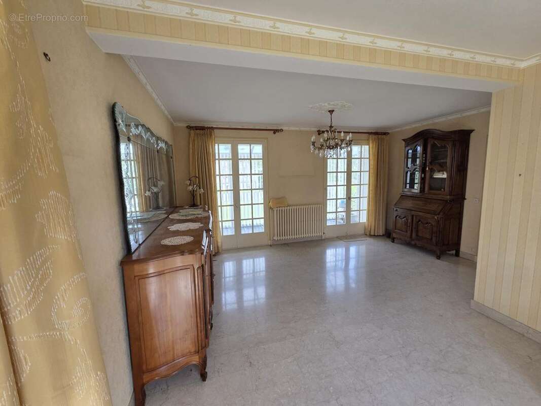 Maison 135 m² à La Loupe  - photo 3