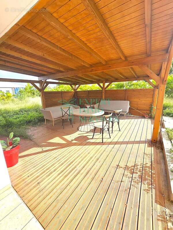 Maison à CAPESTERRE-DE-MARIE-GALANTE