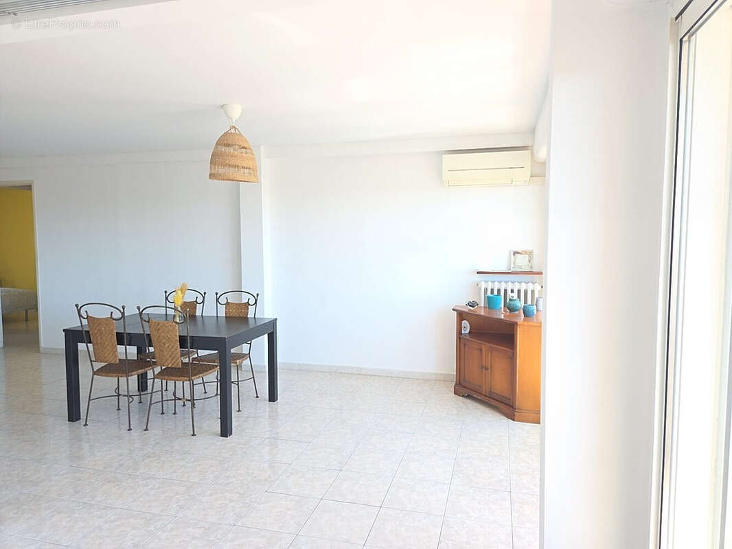 Appartement à LA VALETTE-DU-VAR