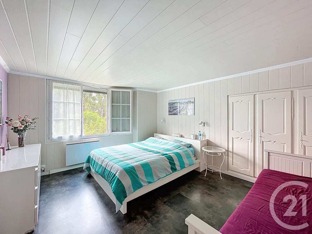 Maison à COURLON-SUR-YONNE