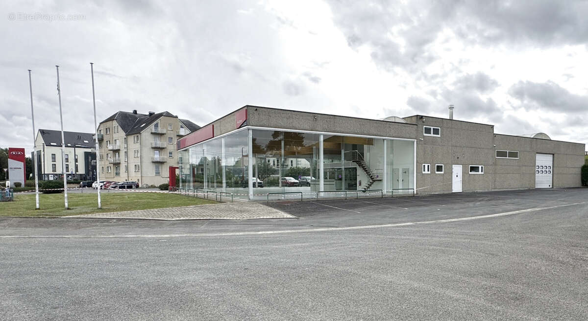 Commerce à SUNDHOUSE