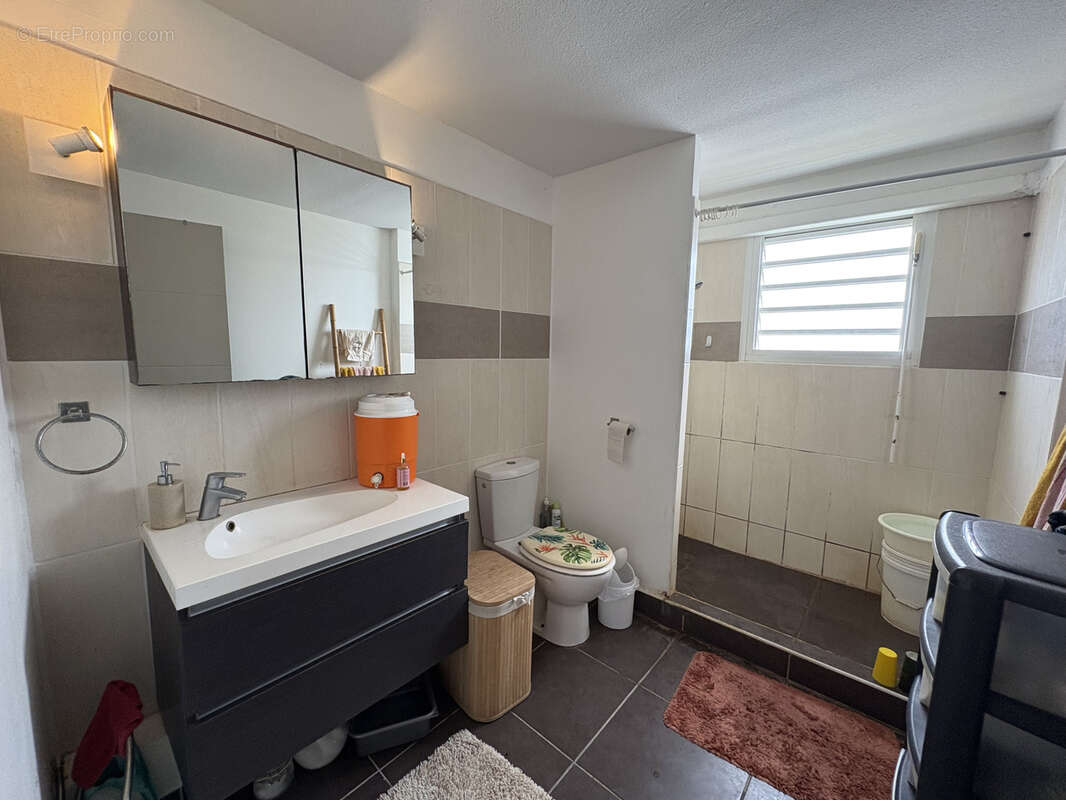 Appartement à LE MOULE