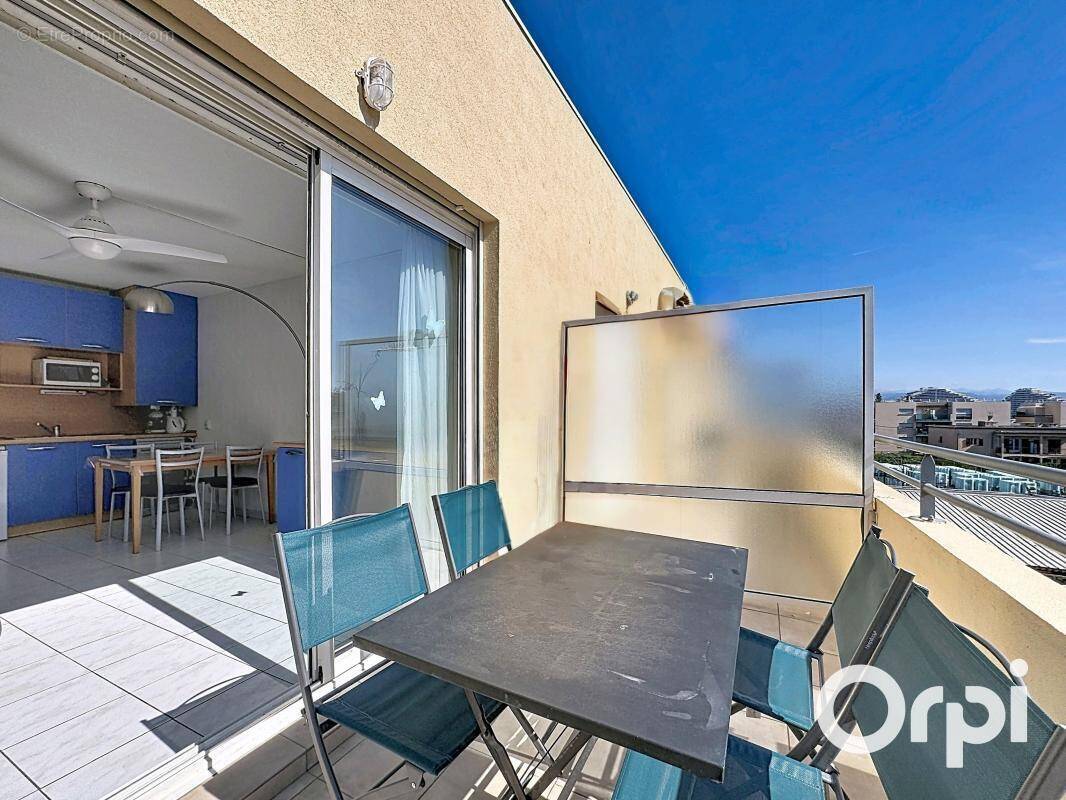 Appartement à VILLENEUVE-LOUBET