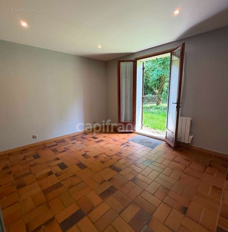 Investissement malin : habitation 117m², stockage et forte rentabilité - photo 7