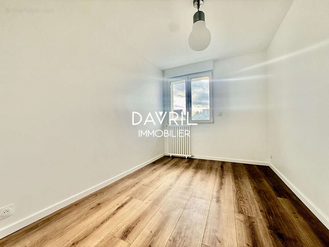 Maison à MAURECOURT