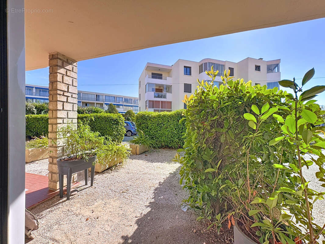 Appartement à SIX-FOURS-LES-PLAGES