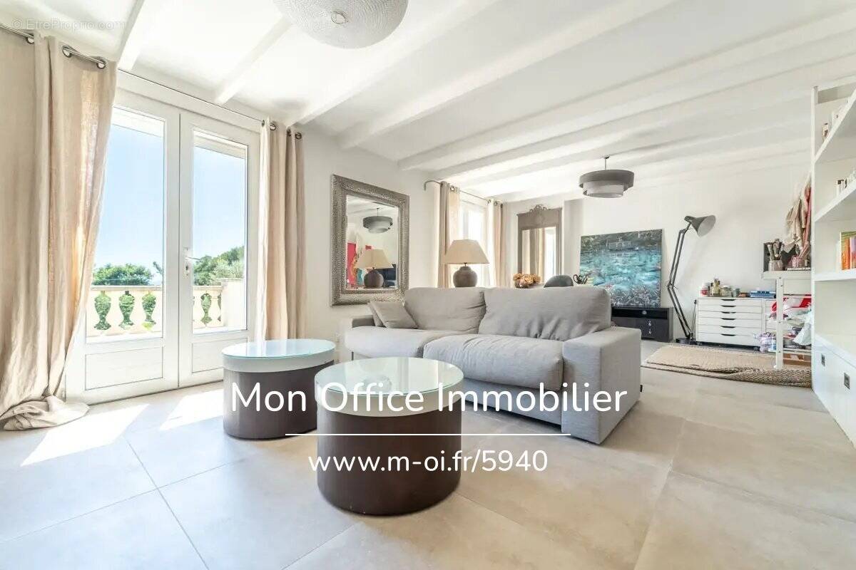 Maison à POURRIERES
