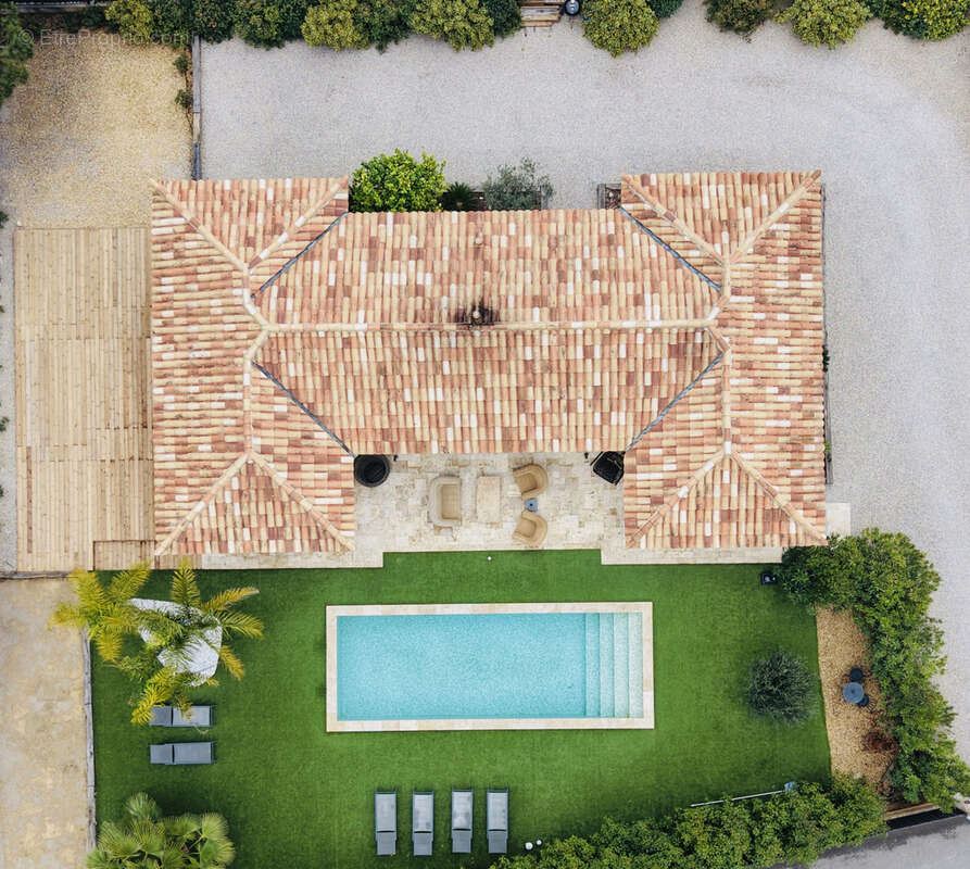 Maison à PLAN-DE-LA-TOUR