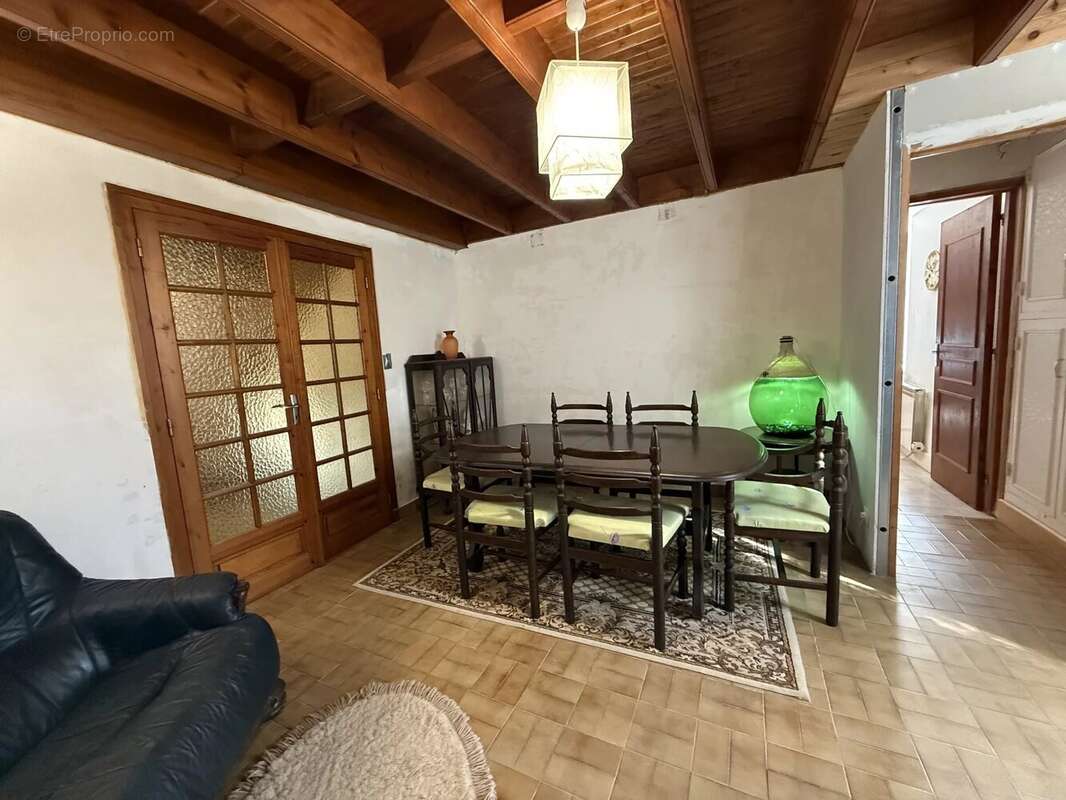 Maison à SAINT-PARDOUX-LA-RIVIERE