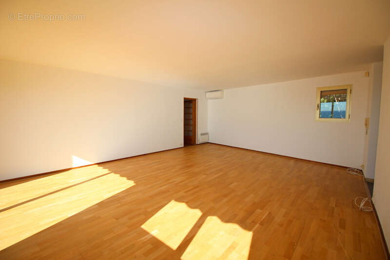 Appartement à CAP-D'AIL