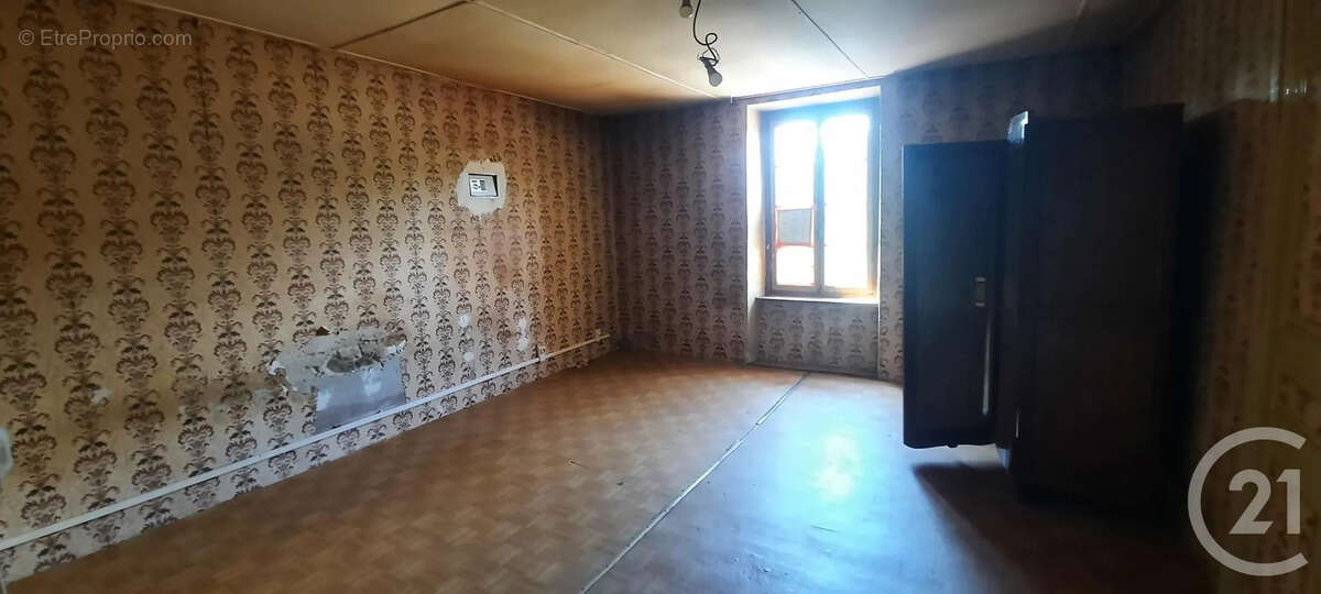 Maison à BEAULIEU