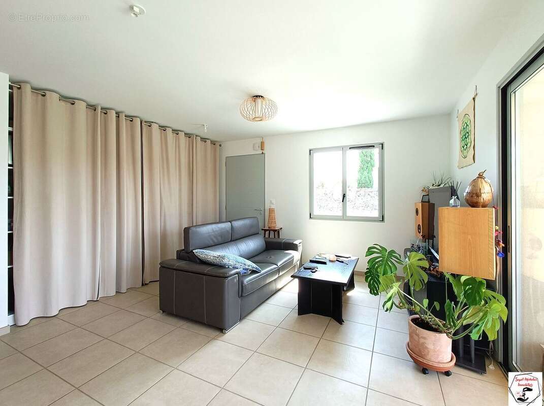 Maison à COLOMBIER-LE-VIEUX