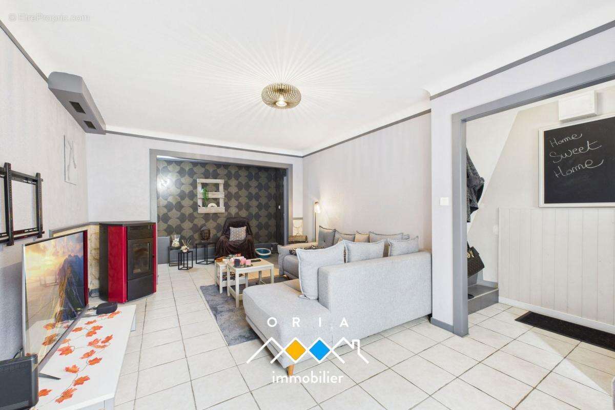 Maison à BAYONVILLE-SUR-MAD