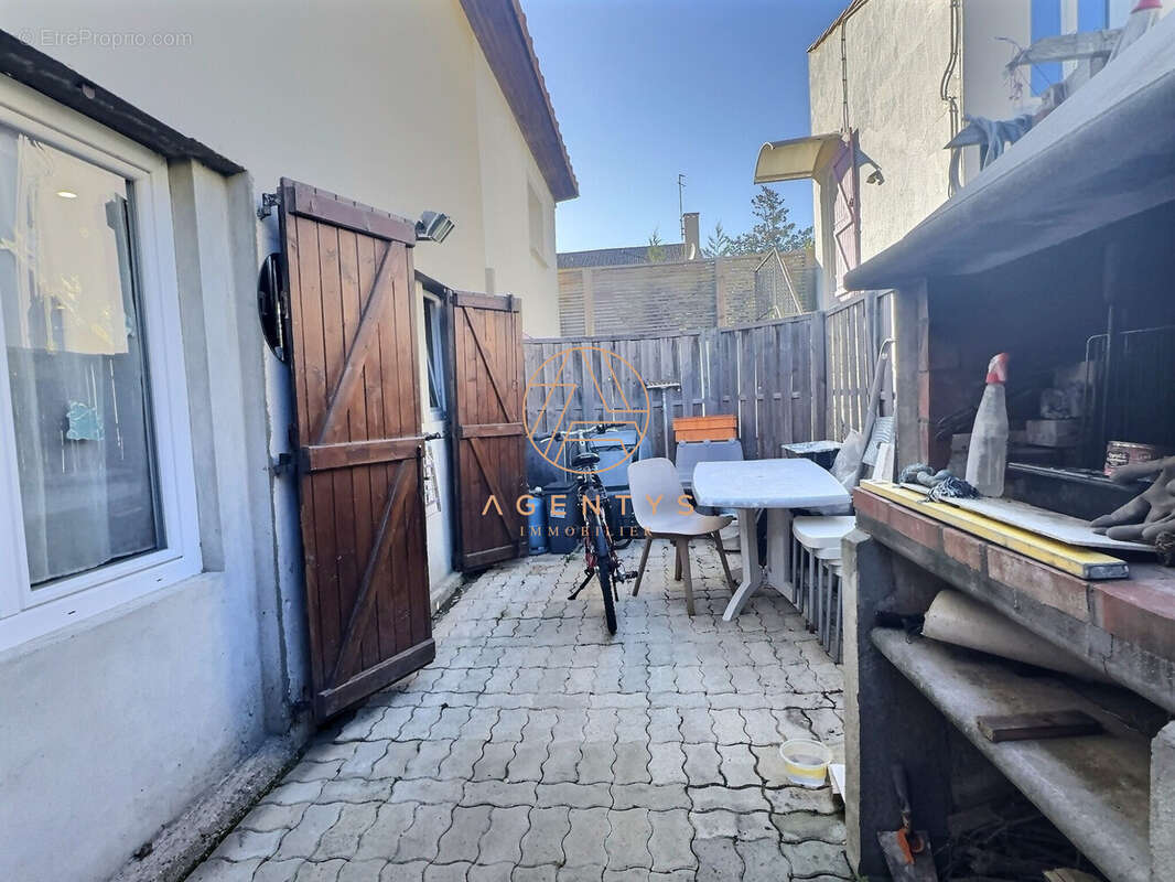 Maison à CHAMPIGNY-SUR-MARNE