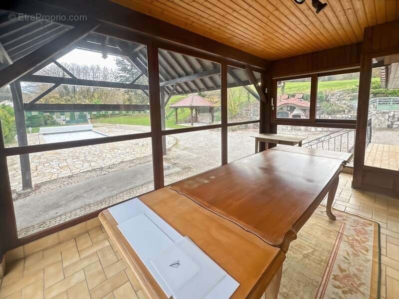 Maison rénovée 6 pièces sous sol total piscine - photo 19