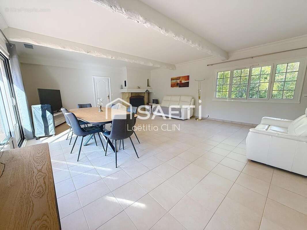 Photo 3 - Appartement à SAINT-RAPHAEL