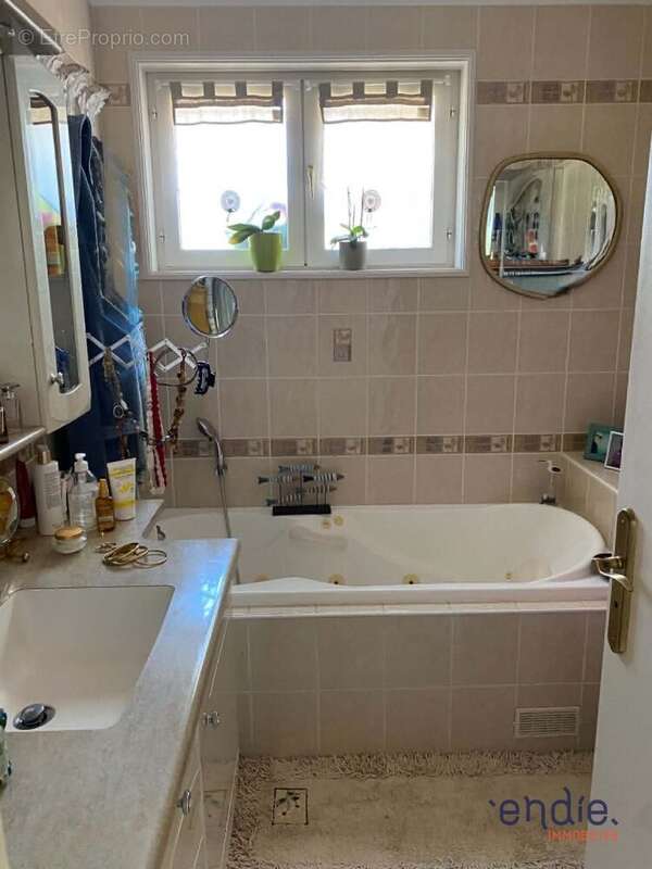 Maison 209 m² à Dompierre-Sur-Besbre  - photo 9