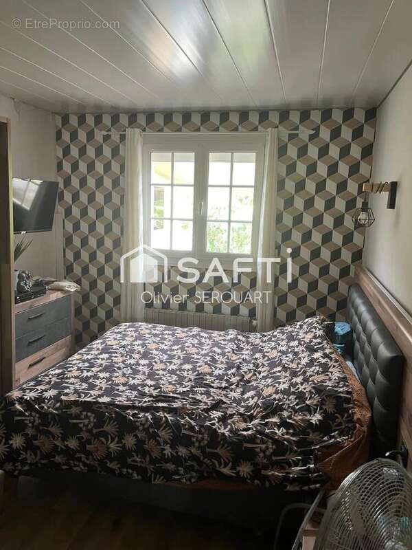 Maison 90 m² à Saint-Quentin  - photo 6