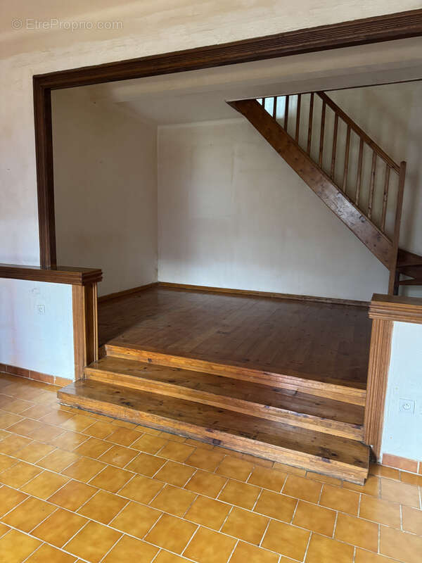 Maison à SAINT-LAURENT-D&#039;AIGOUZE