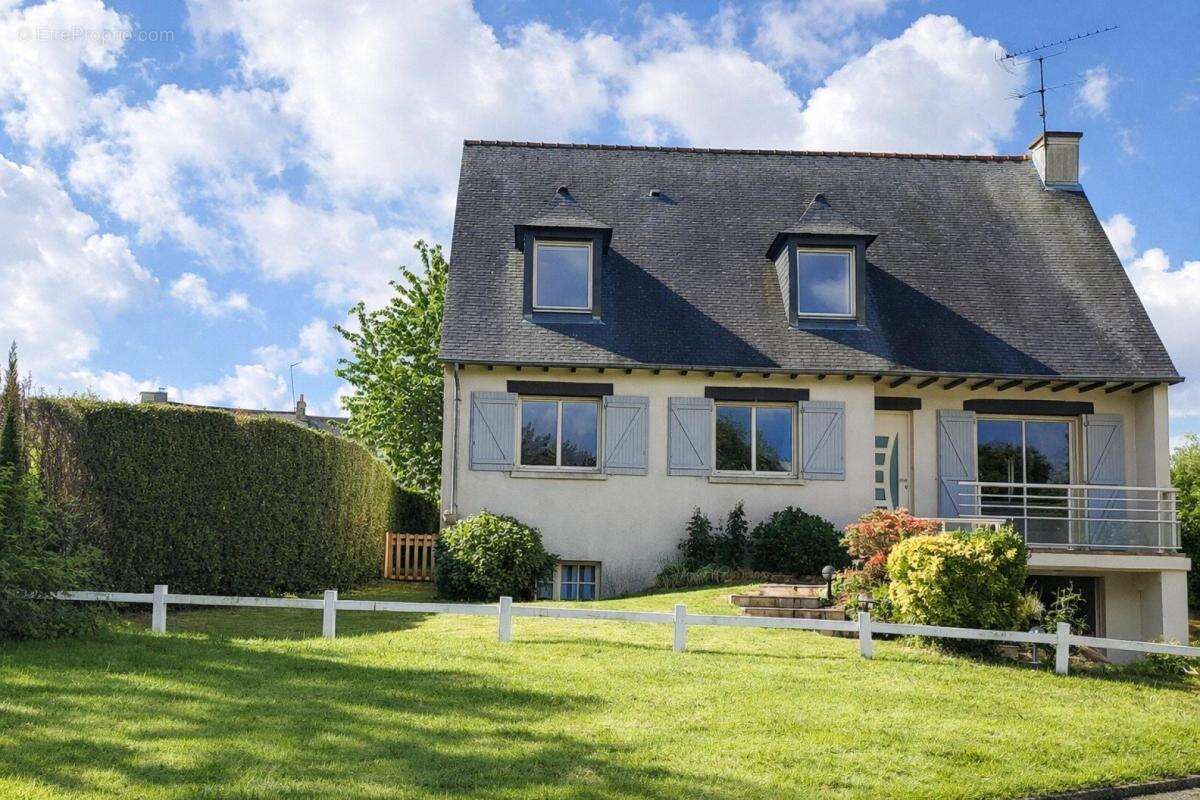 Maison à JANZE
