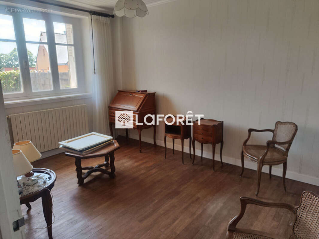 Belle opportunité ! Maison en pierre à fort potentiel ? 5 chambres avec vie de plain-pied, à 5 min de Guingamp - photo 10