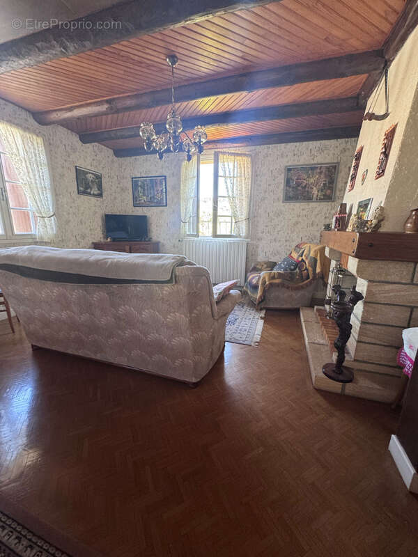 Maison indépendante avec terrain, garage et 6 chambres - vue dégagée - photo 21