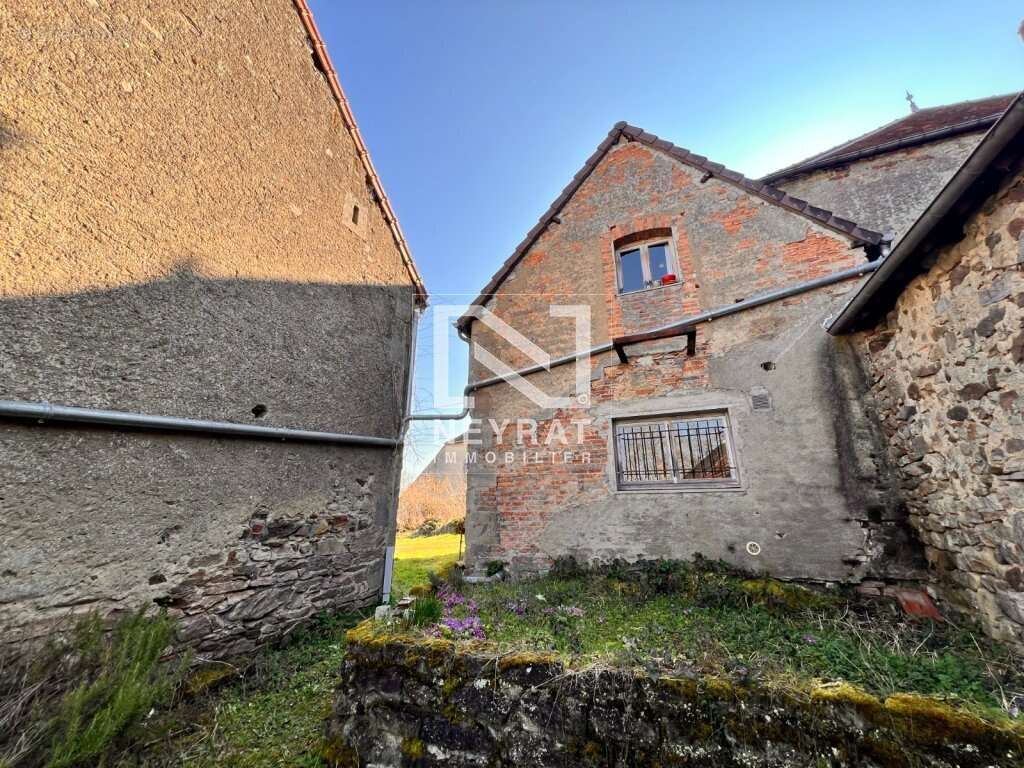 Maison à EPINAC