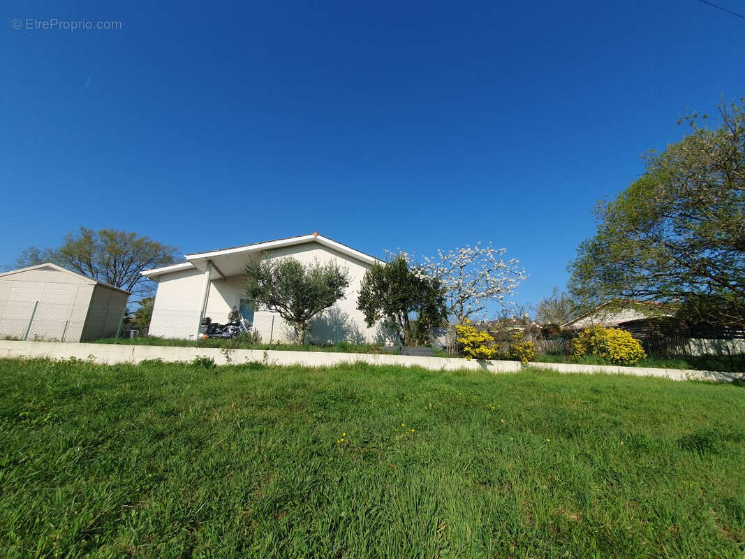 Maison à ARTIGUES-PRES-BORDEAUX