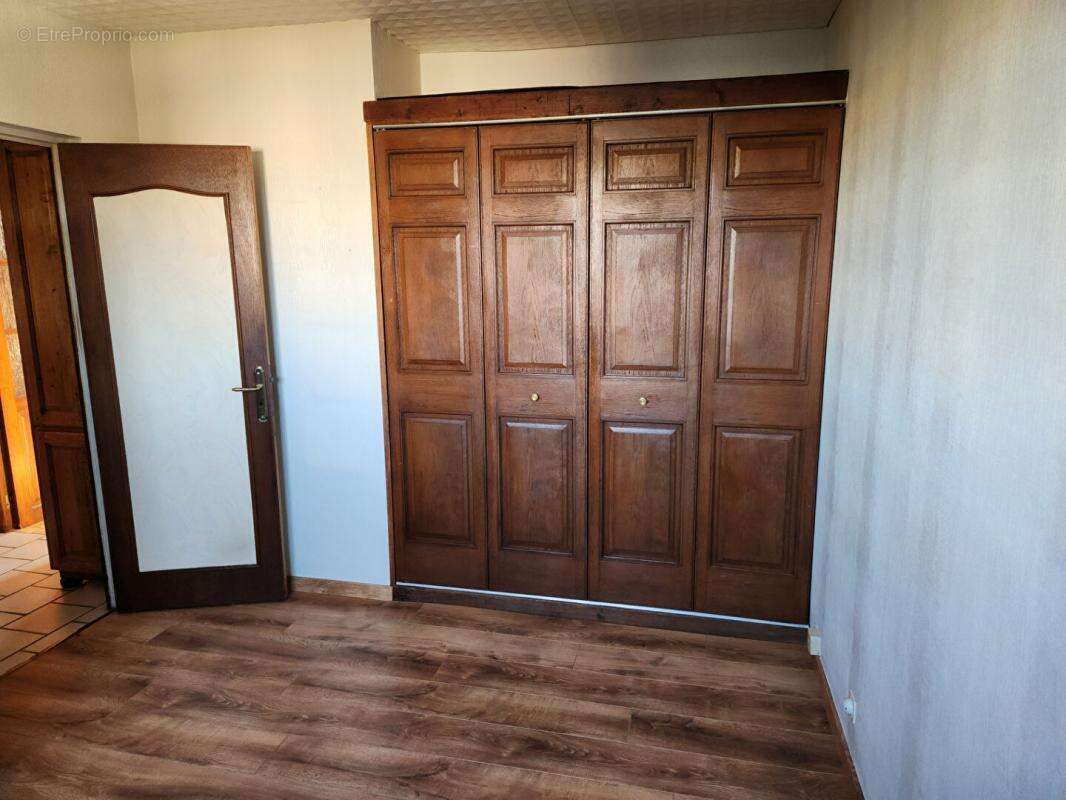 Maison à COURCELLES-SUR-SEINE