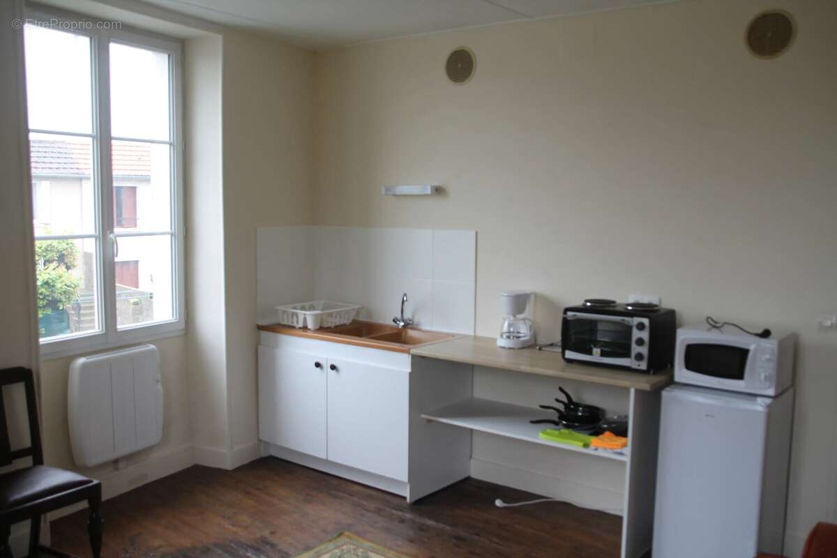 Excellente opportunité d'investissement : immeuble comprenant 3 petits appartements destinés à la location - photo 8