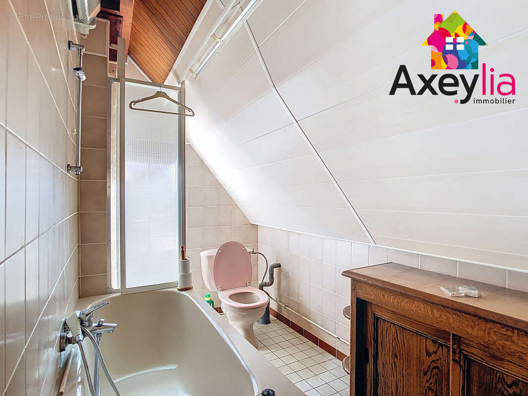 Maison à PERRIGNY-SUR-LOIRE