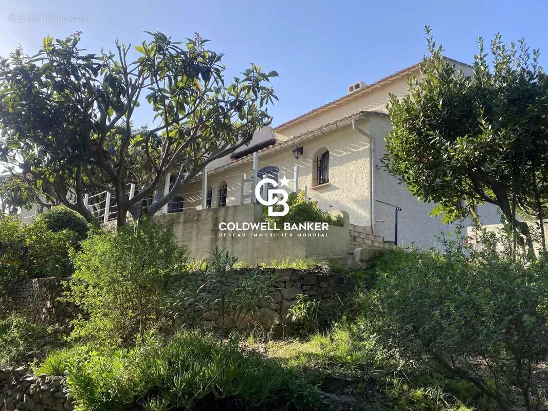 Maison à SAINT-MANDRIER-SUR-MER