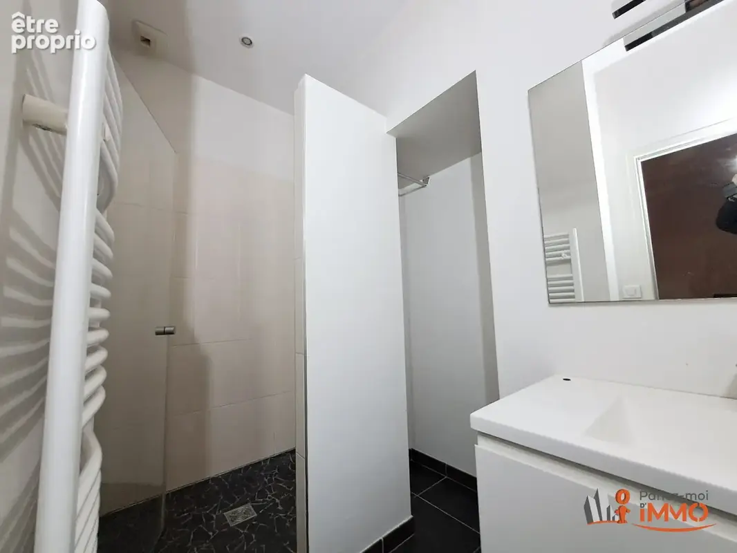 Appartement 101 m² à Saint-Etienne  - photo 5
