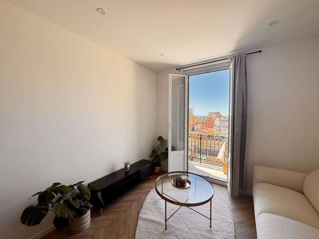 Appartement à BEAUSOLEIL