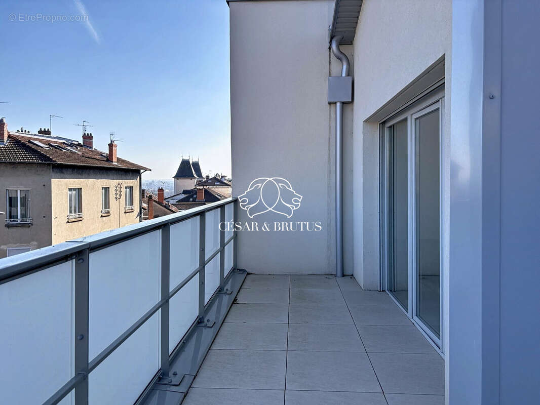 Appartement à RILLIEUX-LA-PAPE