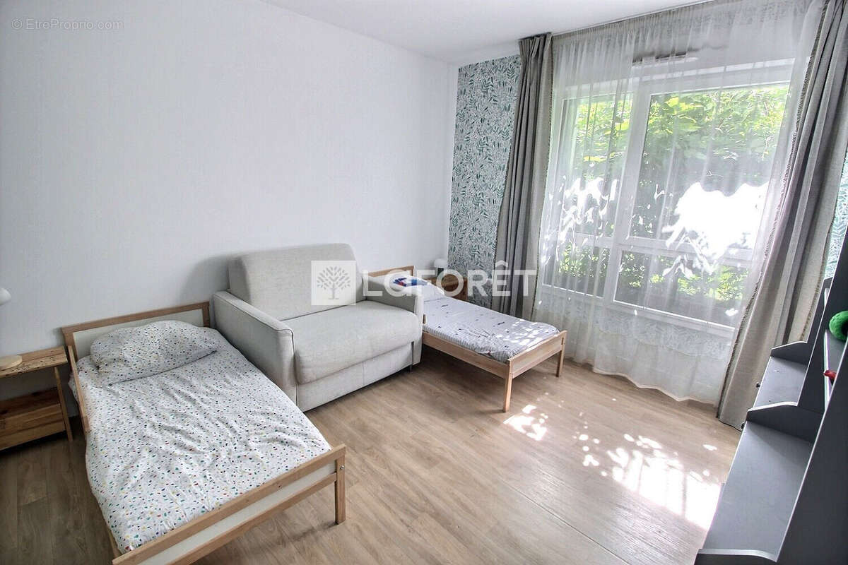 Appartement à GENNEVILLIERS