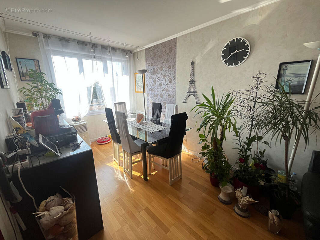 Appartement à PONTOISE