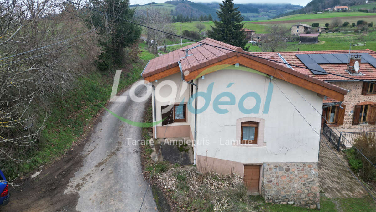 Maison à CLAVEISOLLES