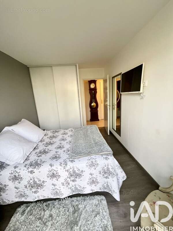 Photo 8 - Appartement à SAINTE-GENEVIEVE-DES-BOIS