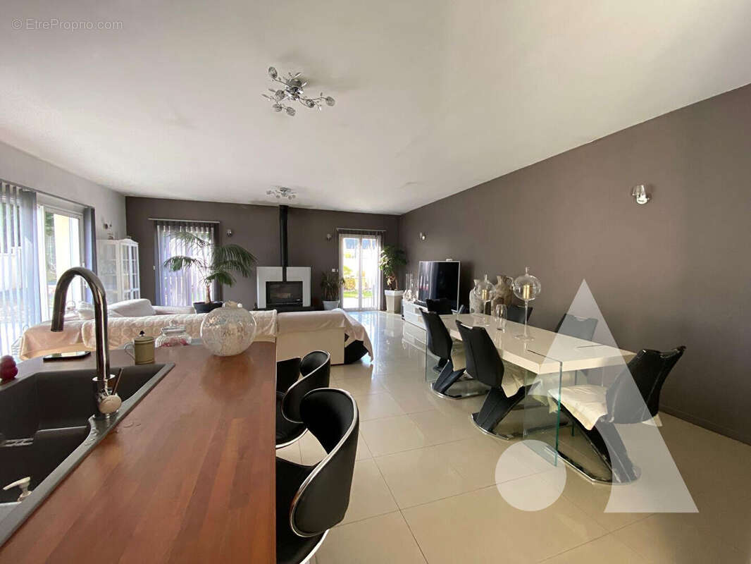 Maison à CREPY-EN-VALOIS