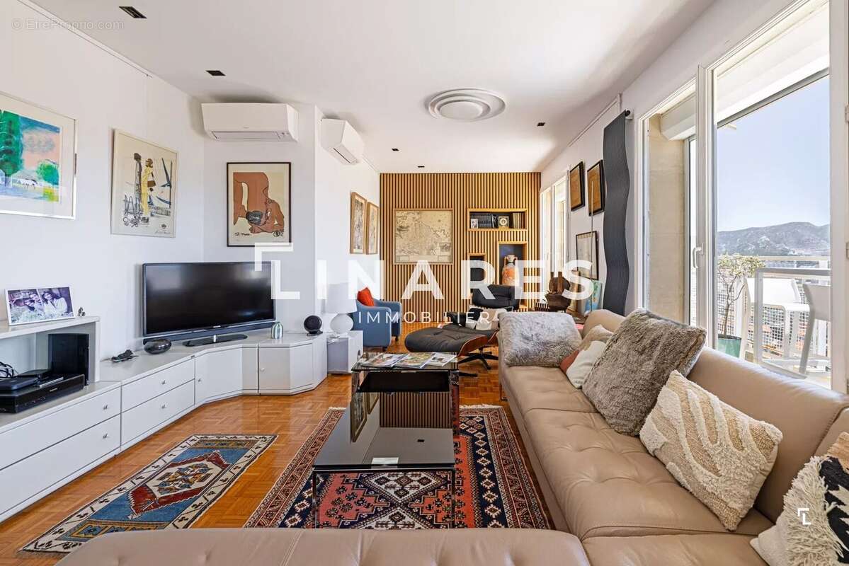 Appartement à MARSEILLE-8E