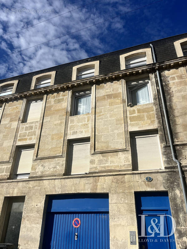 Superbe façade typiquement bordelaise - Appartement à BORDEAUX