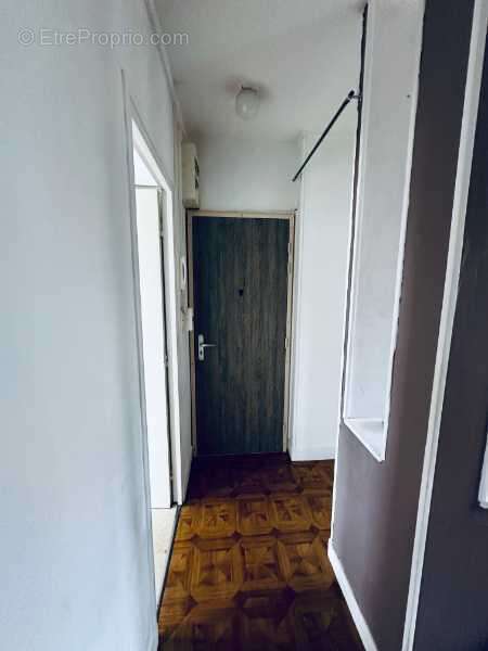 Appartement à GRAND-CHARMONT