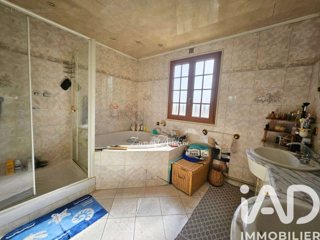 Photo 7 - Maison à LE BLANC-MESNIL