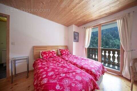 Maison 240 m² à Morzine  - photo 2