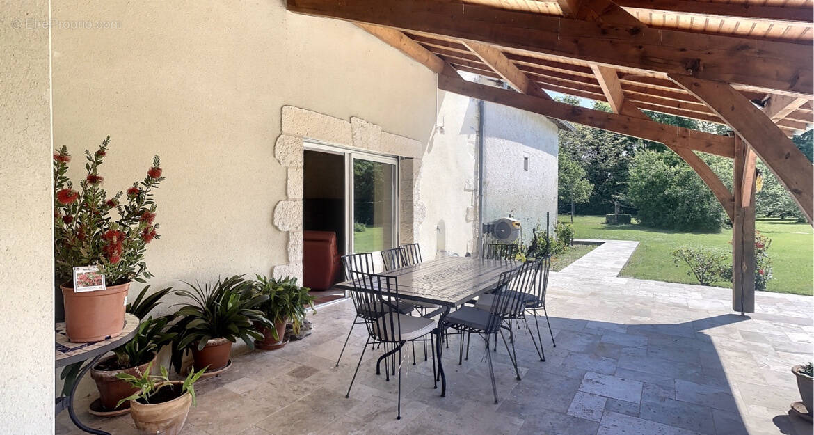 Maison à ANNESSE-ET-BEAULIEU