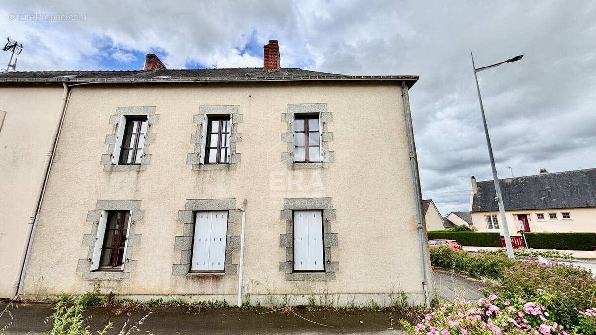 Maison à LOUVERNE