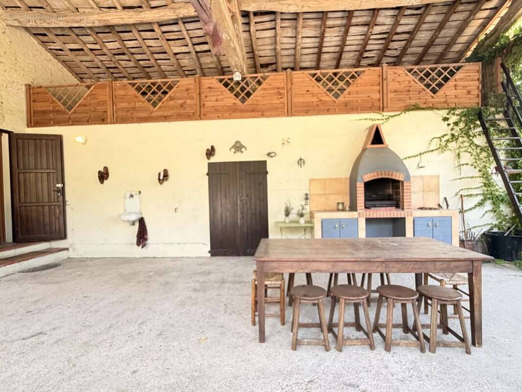 Ferme t4 de 162 m² avec piscine sur parc - photo 18