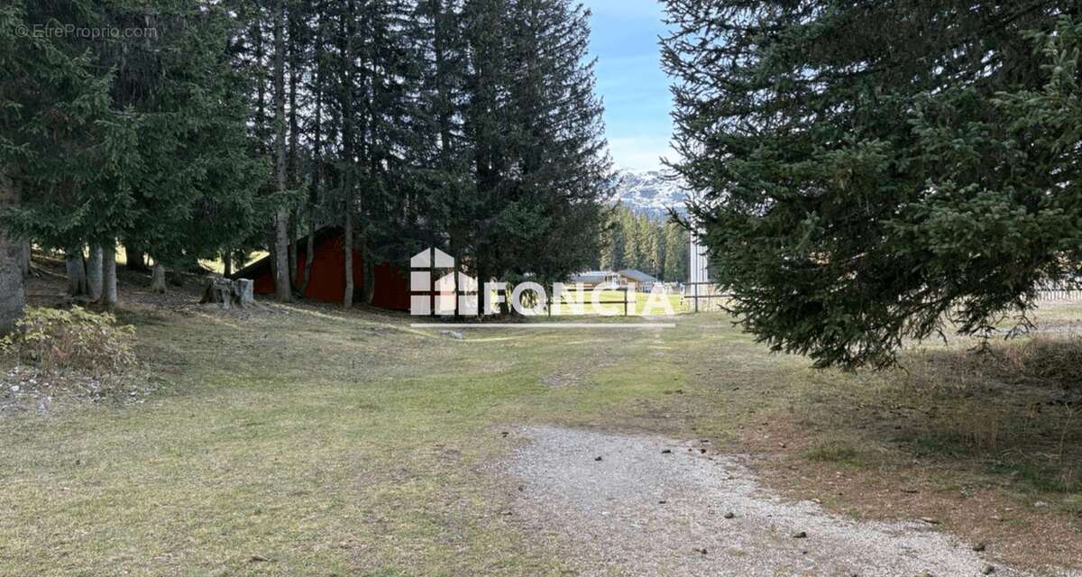 Appartement à LES ALLUES