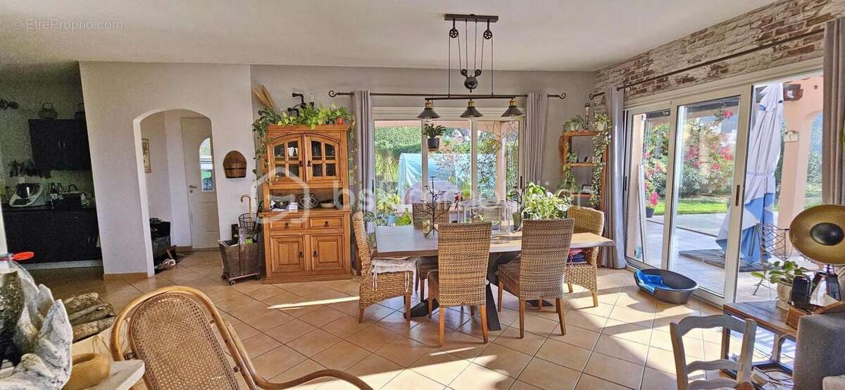 Maison à CUTTOLI-CORTICCHIATO